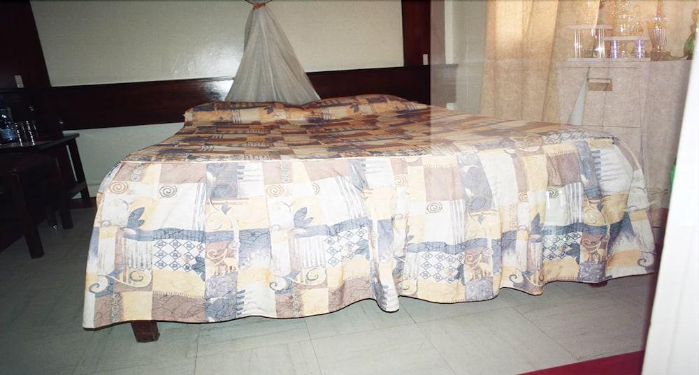 Blue Hut Hotel ไนโรบี ภายนอก รูปภาพ